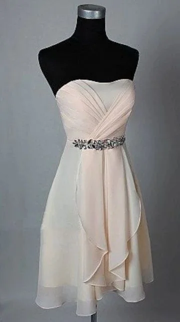 Short Chiffon Homecoming Dresses Sweetheart Crystals Party Dress cg4546 Tunics Essential wardrobe