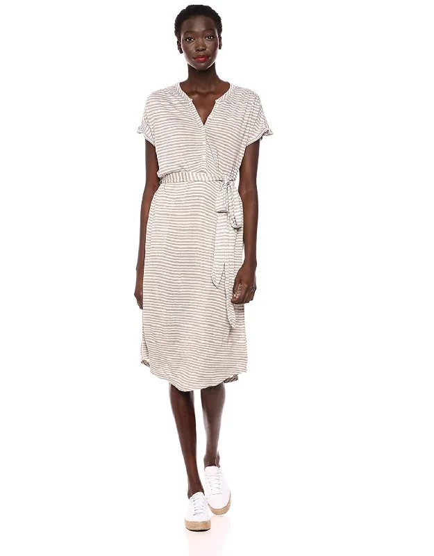 Lucky Brand Women's Tie Waist Henley Dress, Grey Stripe, S Turtleneck Neckline Stylish
