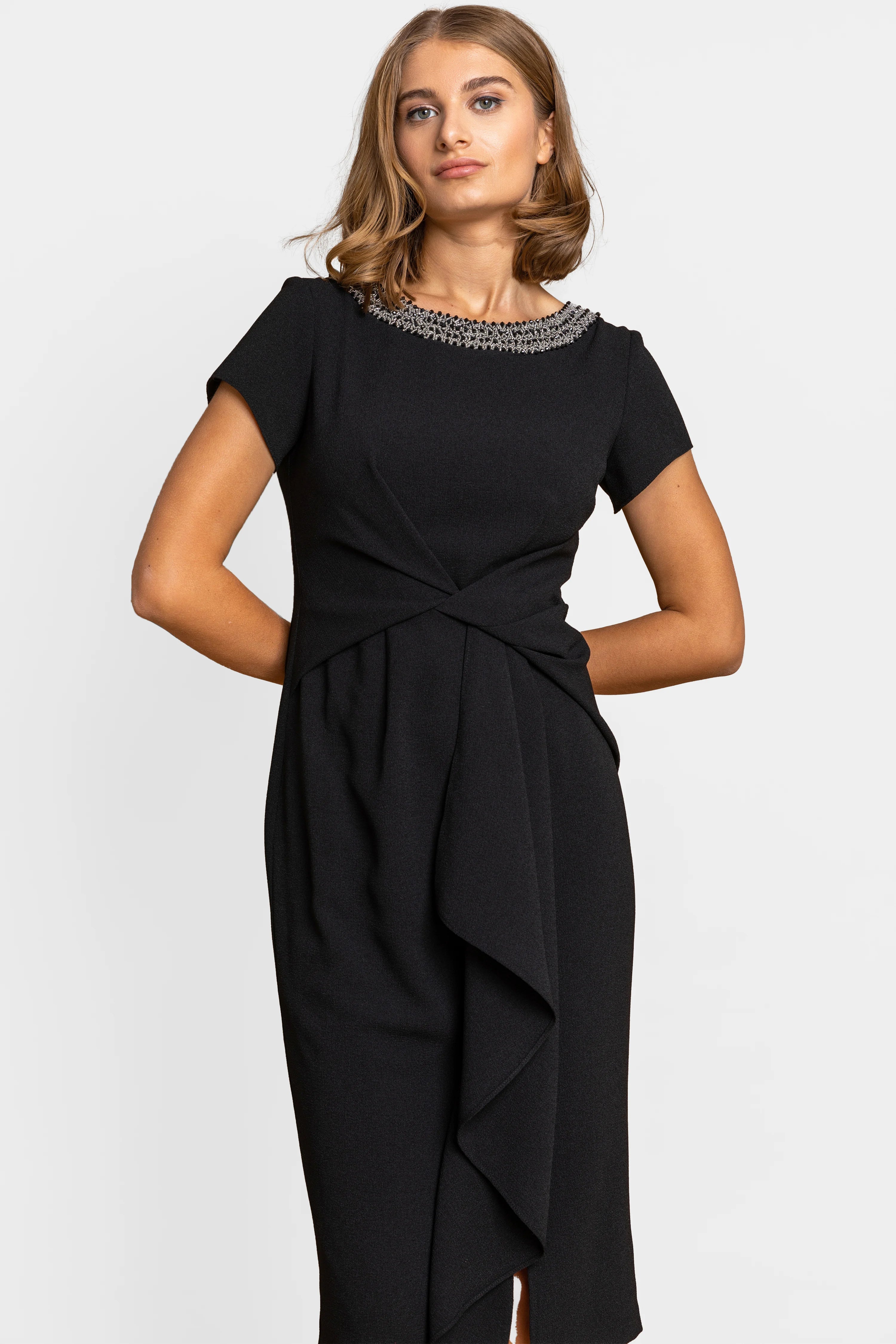 Black Embellished Stretch Twist Waist Ruched Dress Crew Neckline Casual