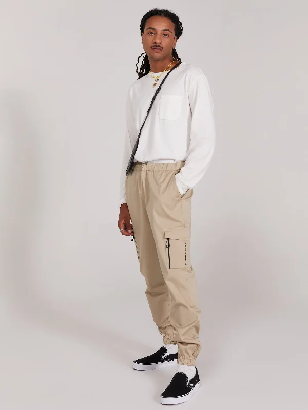 Regents Cargo Pant Slim-Fit Khaki Pants