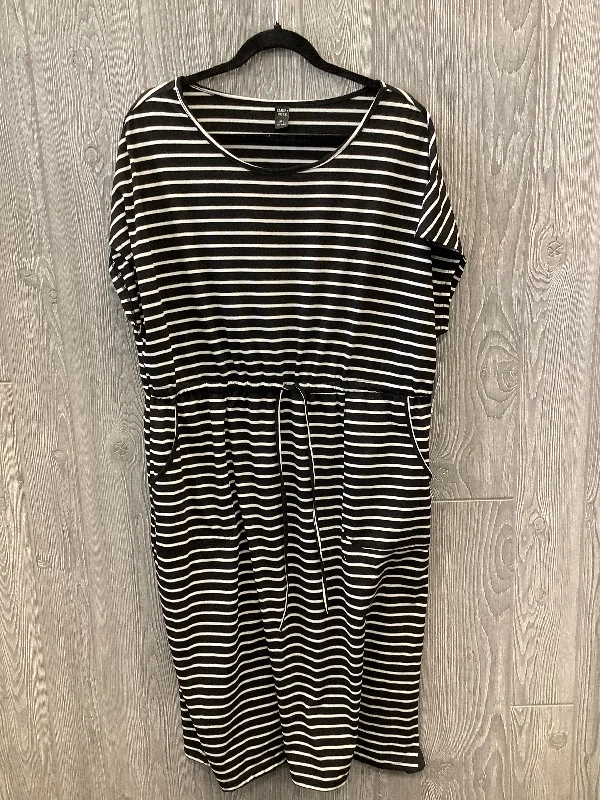 Black & White Dress Casual Midi Clothes Mentor, Size 2x Tunics Office stylish