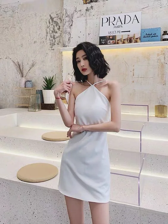 White Evening Dress Fashionable Party Dress Temperament Sexy Evening Dress Halter Neck Homecoming Dress  cg7462 Tunics Velvet soft
