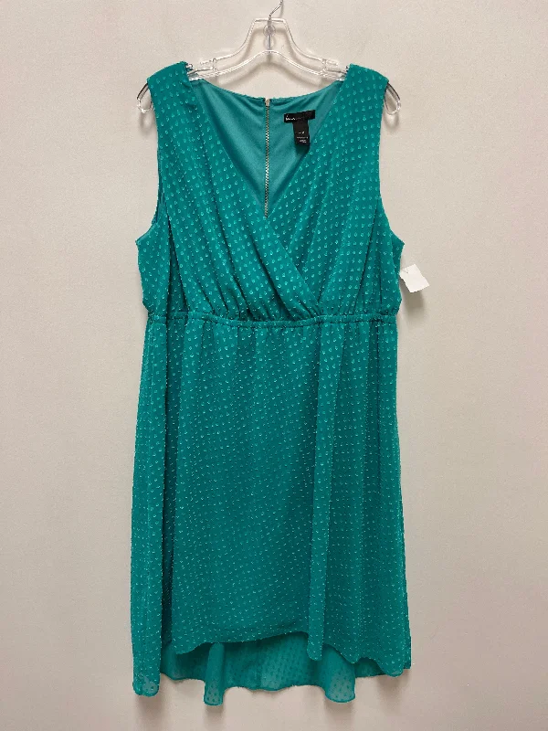 Dress Casual Short By Lane Bryant In Green, Size: 2x Cowl Neckline Elegant