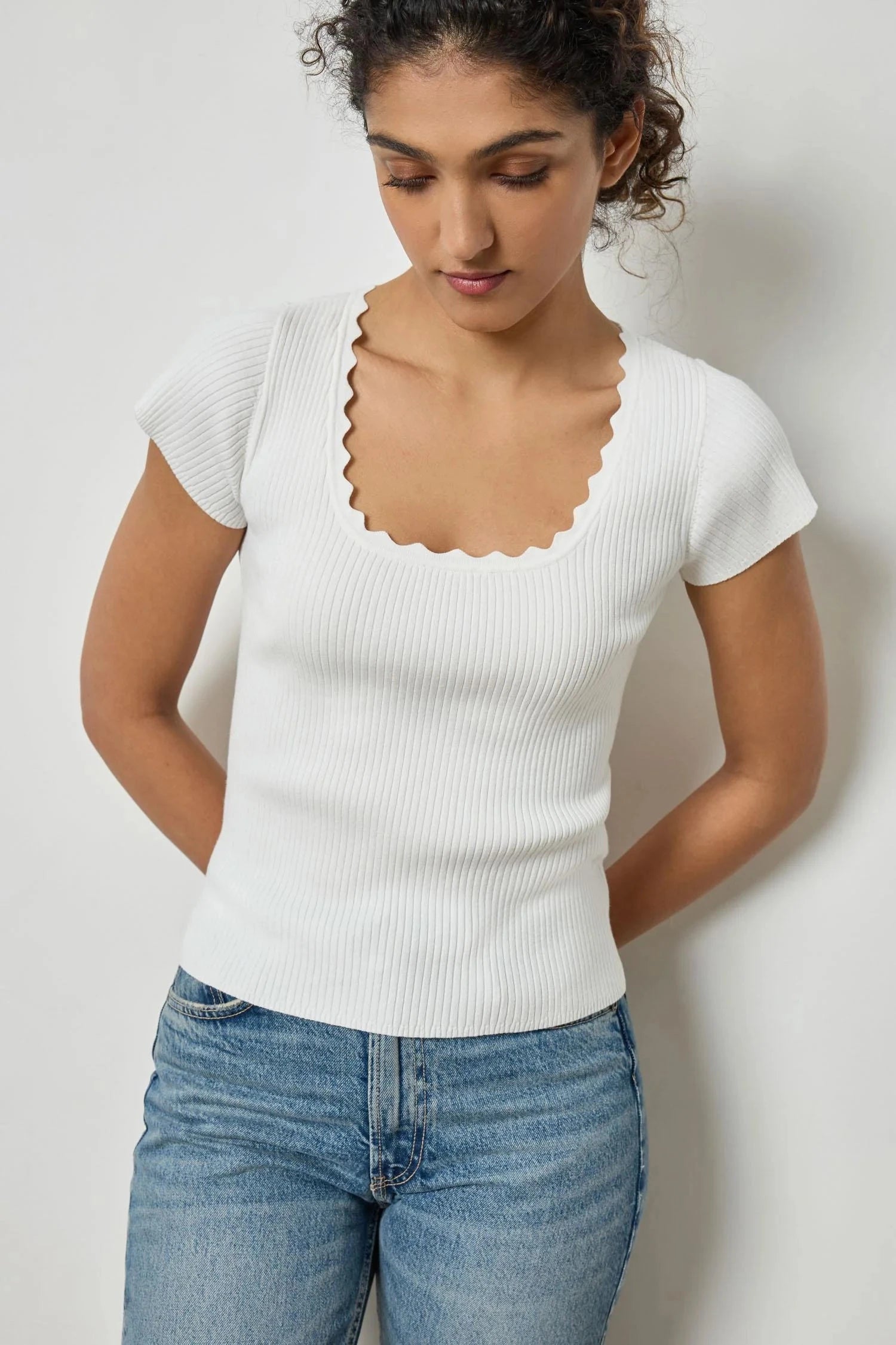 Cap Sleeve Scallop Neck Sweater White Solid Print Embellished