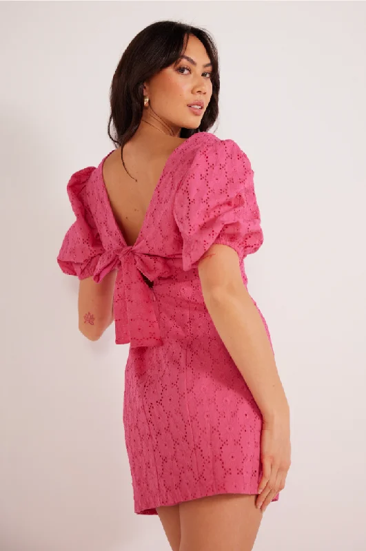 MINK PINK JAYNE BRODERIE MINI DRESS ORCHID Fashionable Mini Dress with Slits